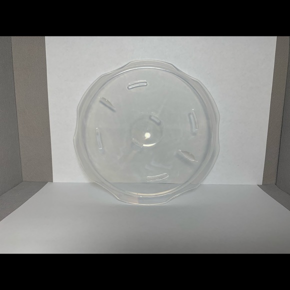 Microwave Rice Cooker w/accessories - Picture 3 of 7